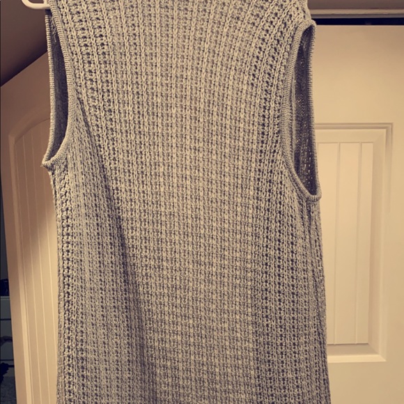 Long sweater vest. Passes your knees - Picture 1 of 2